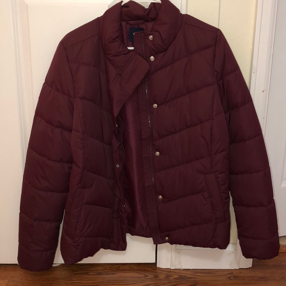 Gap puffer jacket